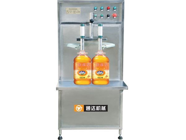 td—5000油类灌装机.jpg